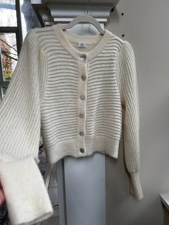 Aritzia Wilfred Alessia cardigan - Picture 3 of 8